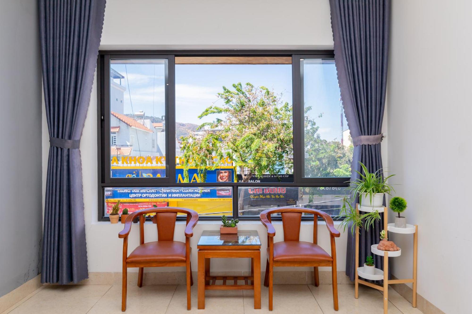 Prague Hotel Vung Tau Bagian luar foto
