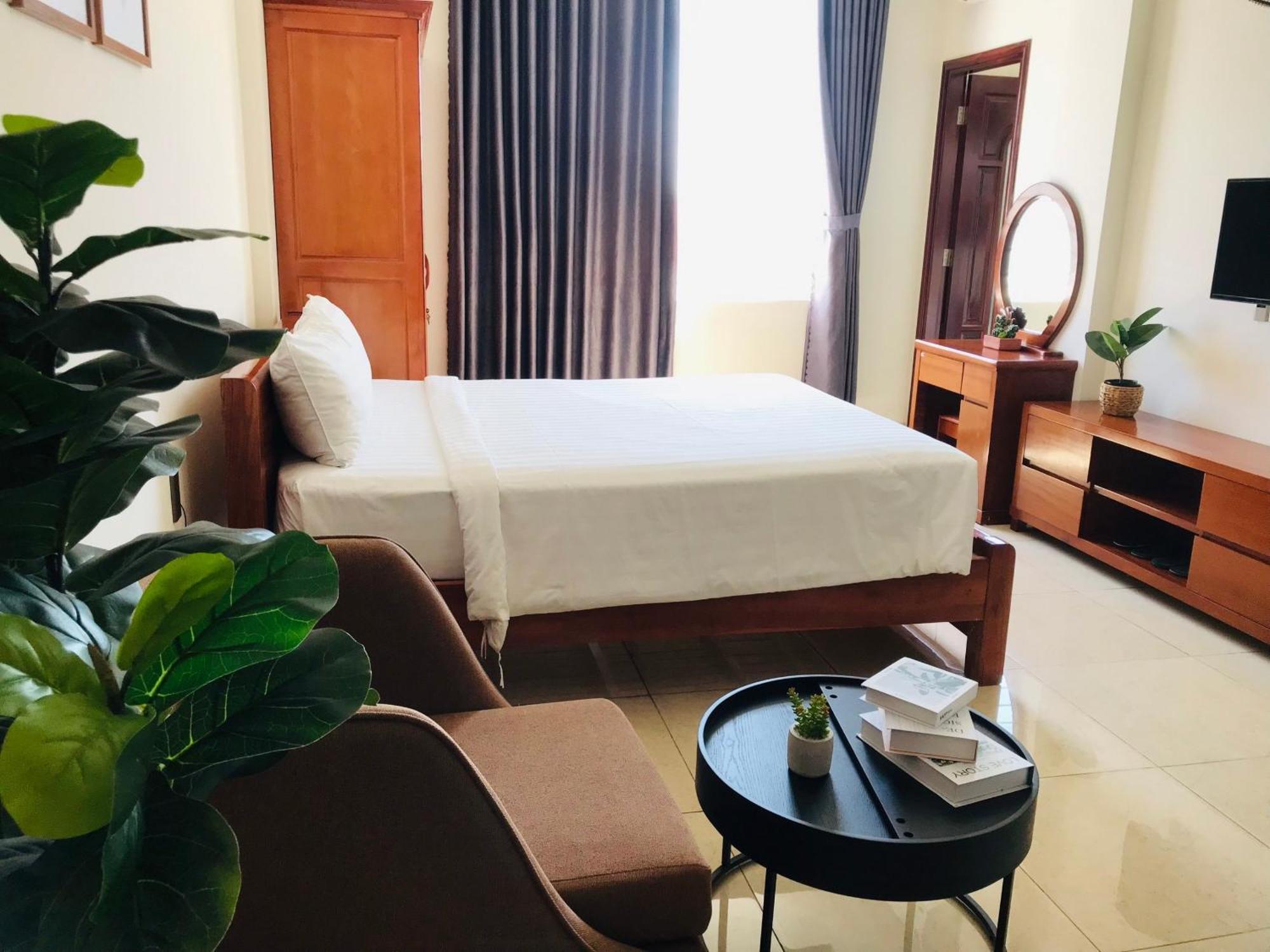 Prague Hotel Vung Tau Bagian luar foto