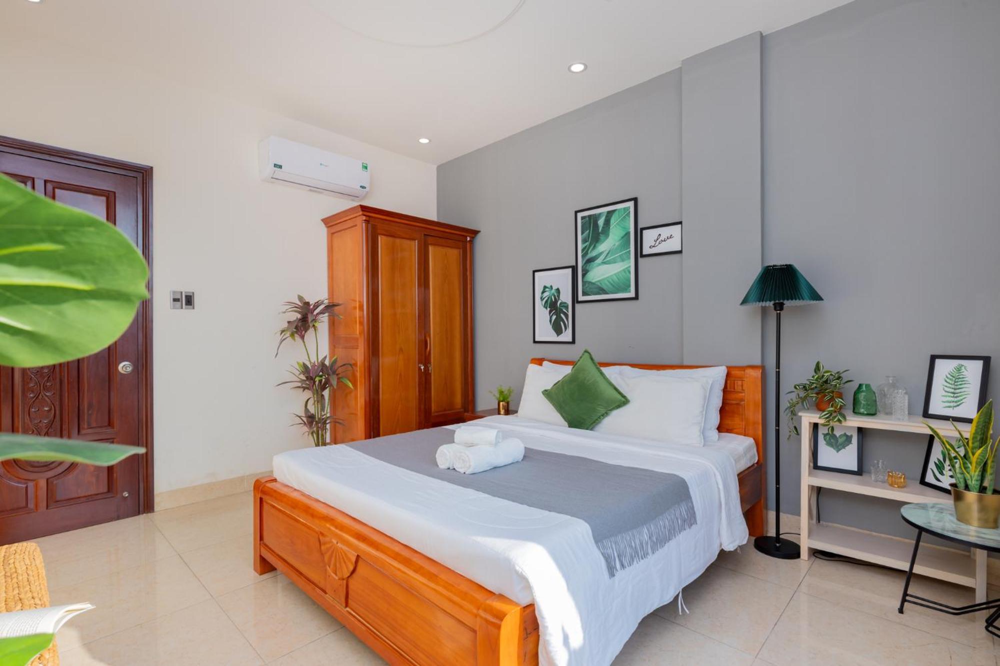 Prague Hotel Vung Tau Bagian luar foto