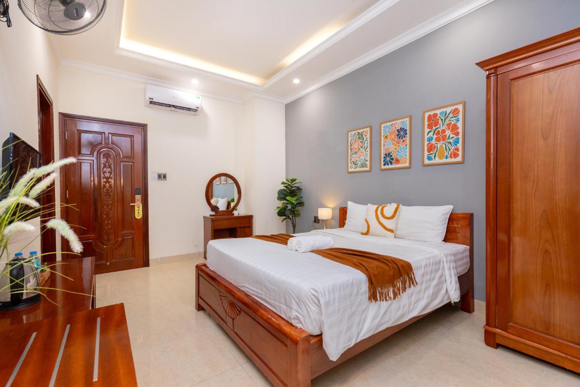 Prague Hotel Vung Tau Bagian luar foto